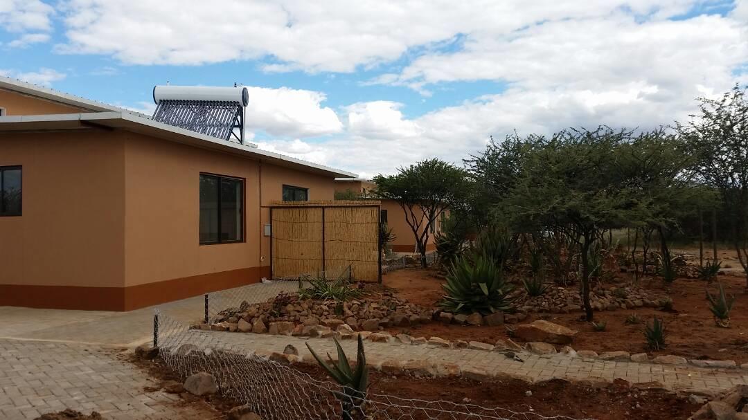Cheetah View Lodge Otjiwarongo Esterno foto